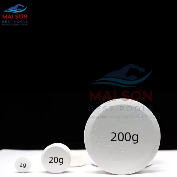 Vệ Sinh và Làm Sạch Nước Bể Bơi Bằng HCL 4 lam-sach-nuoc-be-boi-bang-HCL (1)