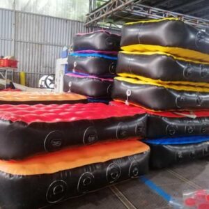 Đồ chơi bơm hơi - Nệm hơi lỗ KT 4x4m, KT lỗ 50x50cm