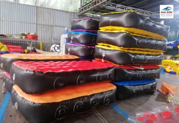 Alternative view of Đồ chơi bơm hơi - Nệm hơi lỗ KT 4x4m, KT lỗ 50x50cm