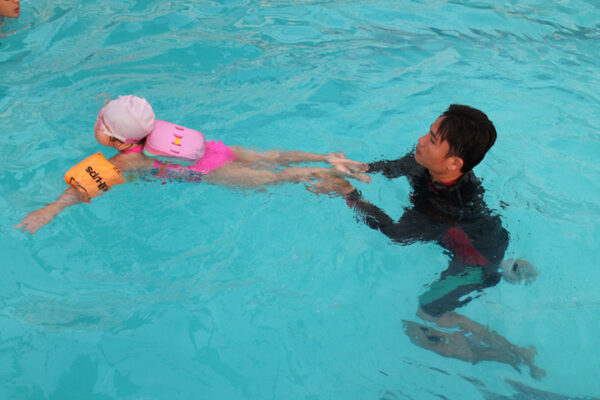 Day boi cho be 4 tuoi Be Boi Mini cho be 4 tuoi