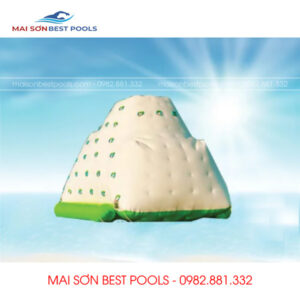 Thap Bom hoi leo nui duoi nuoc