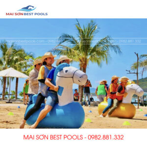 Ngua-bom-hoi-team-building.jpg