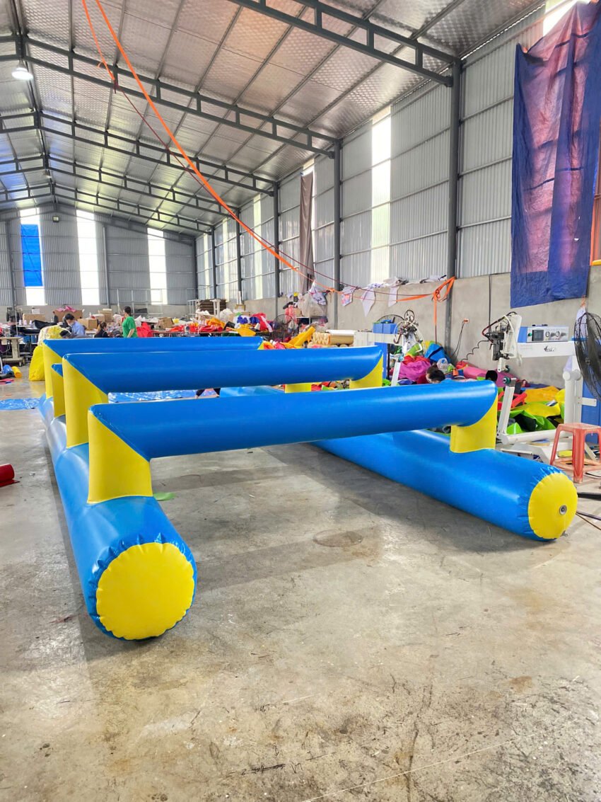 Chướng ngại vật bơm hơi - Đồ chơi team building