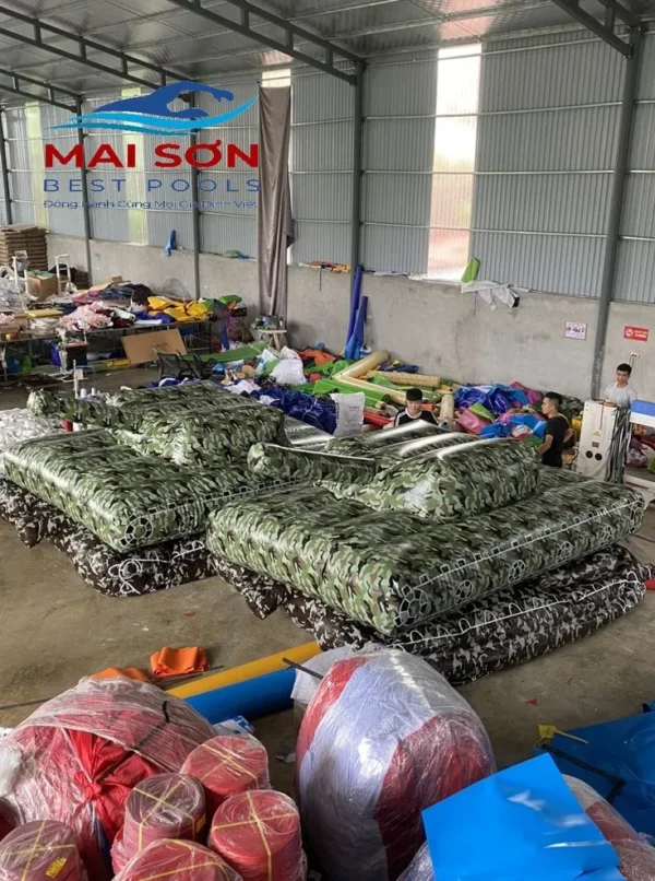 Mô hình xe tăng bơm hơi dùng cho trò chơi sự kiện