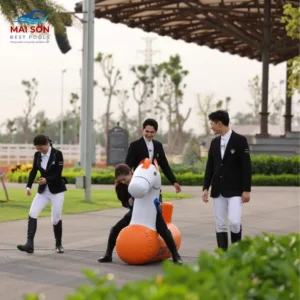 Ngựa bơm hơi - Đồ chơi bơm hơi team building 11 Đồ chơi bơm hơi team building - Ngựa bơm hơi