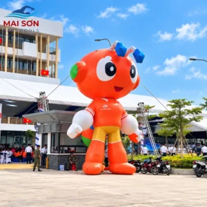 Mascot Bơm Hơi Cao 9m Hình Linh Vật Kiến Sáng Biểu Tượng Của Hệ Thống FPT Schools