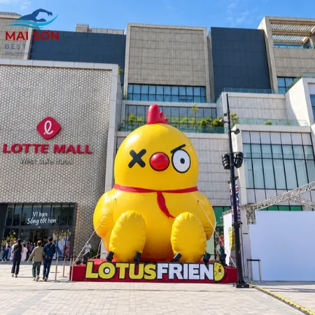 Mô Hình Linh Vật Gà Bơm Hơi Cao 9m Thương Hiệu Lotus Friend 12 Mô Hình Linh Vật Gà Bơm Hơi Cao 9m Của Thương Hiệu Lotus Friend